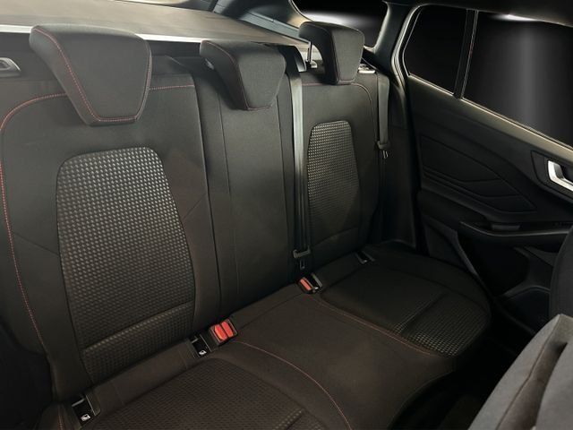 Fahrzeugabbildung Ford Focus Turnier ST Navi LED Dyn. Kurvenlicht ACC A