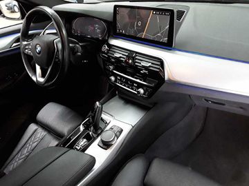 BMW 520 - 11