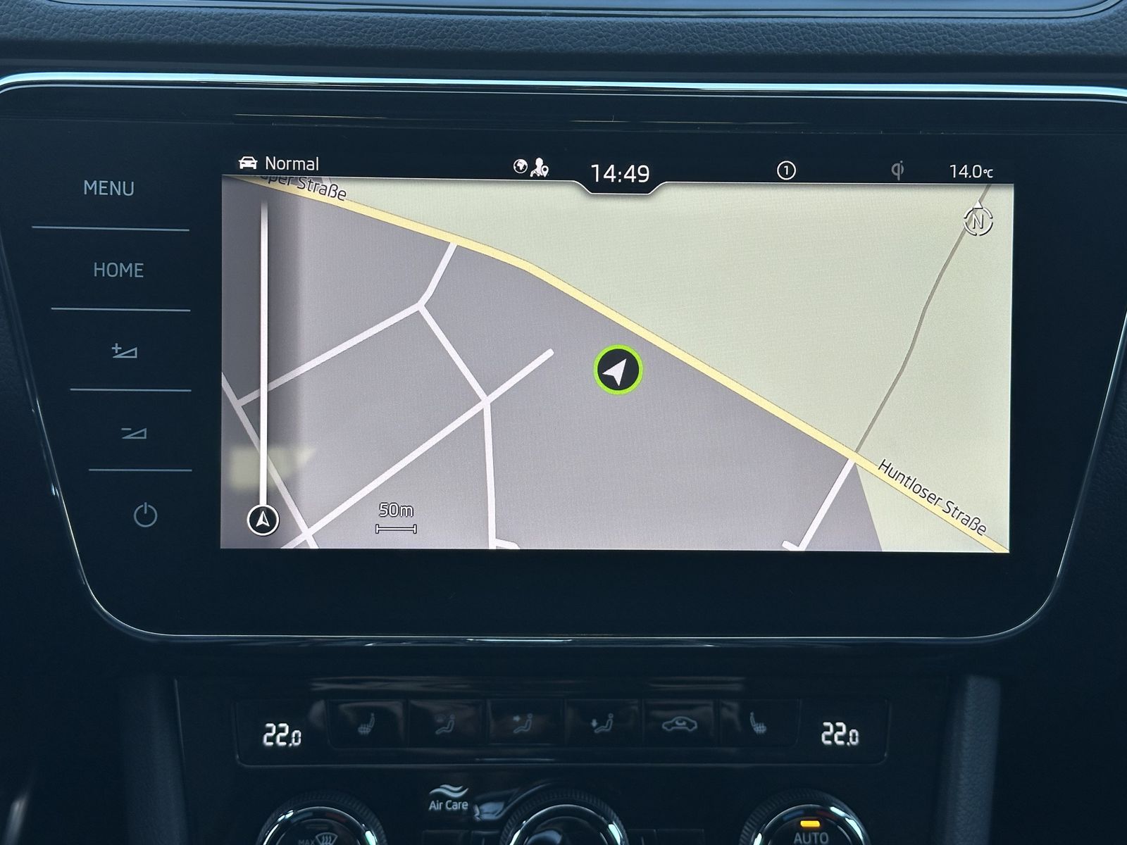 Fahrzeugabbildung SKODA Superb Combi Sportline iV NAV+LED+PANO+19ZO+360°