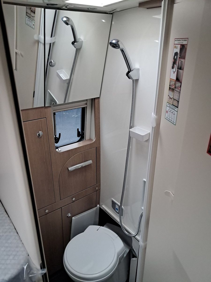 Fahrzeugabbildung Malibu Genius 641 LE Klimaautomatik, Radio DAB