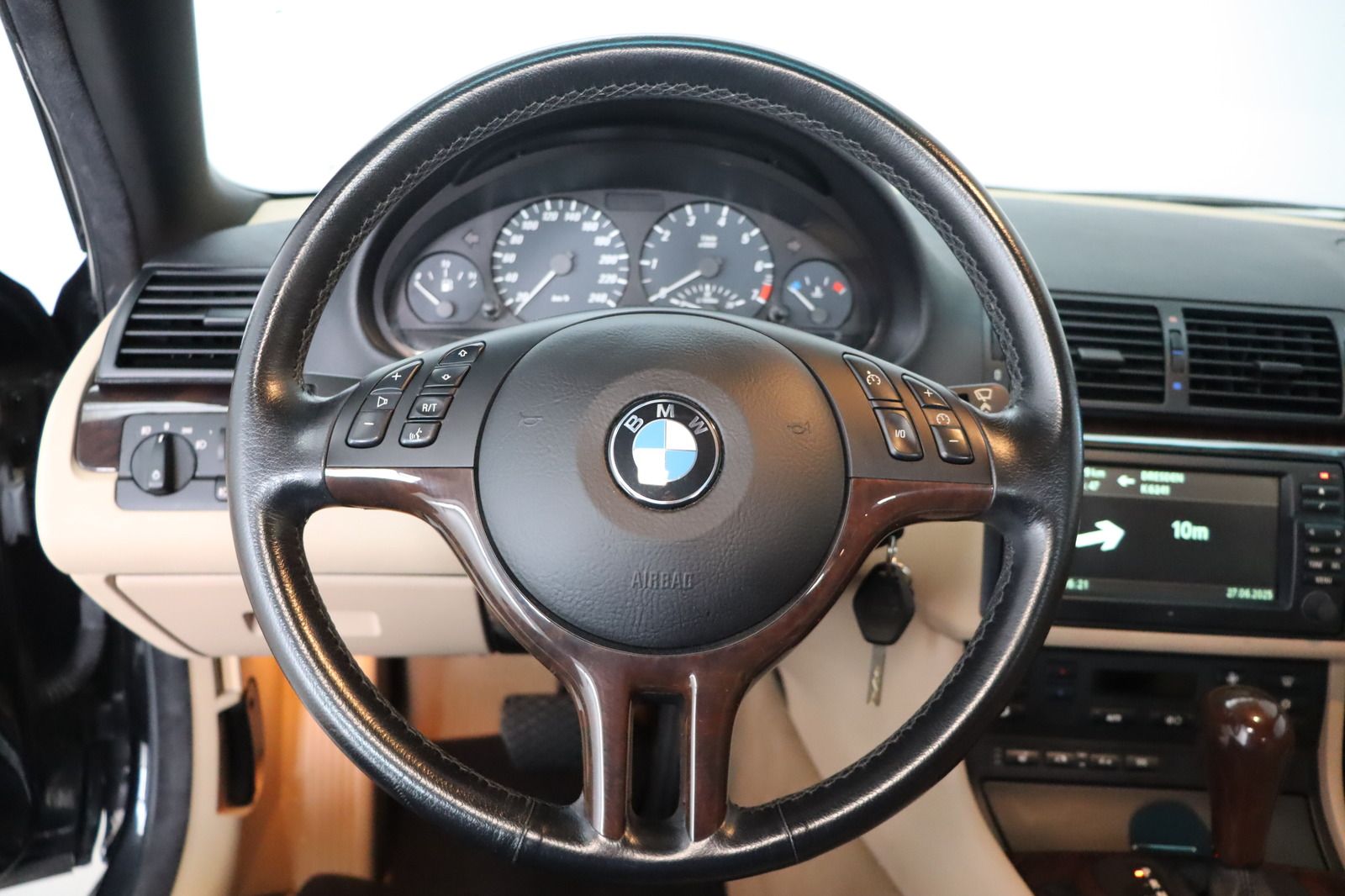 Fahrzeugabbildung BMW 325 Ci * Navi * Xenon * Memory * Leder