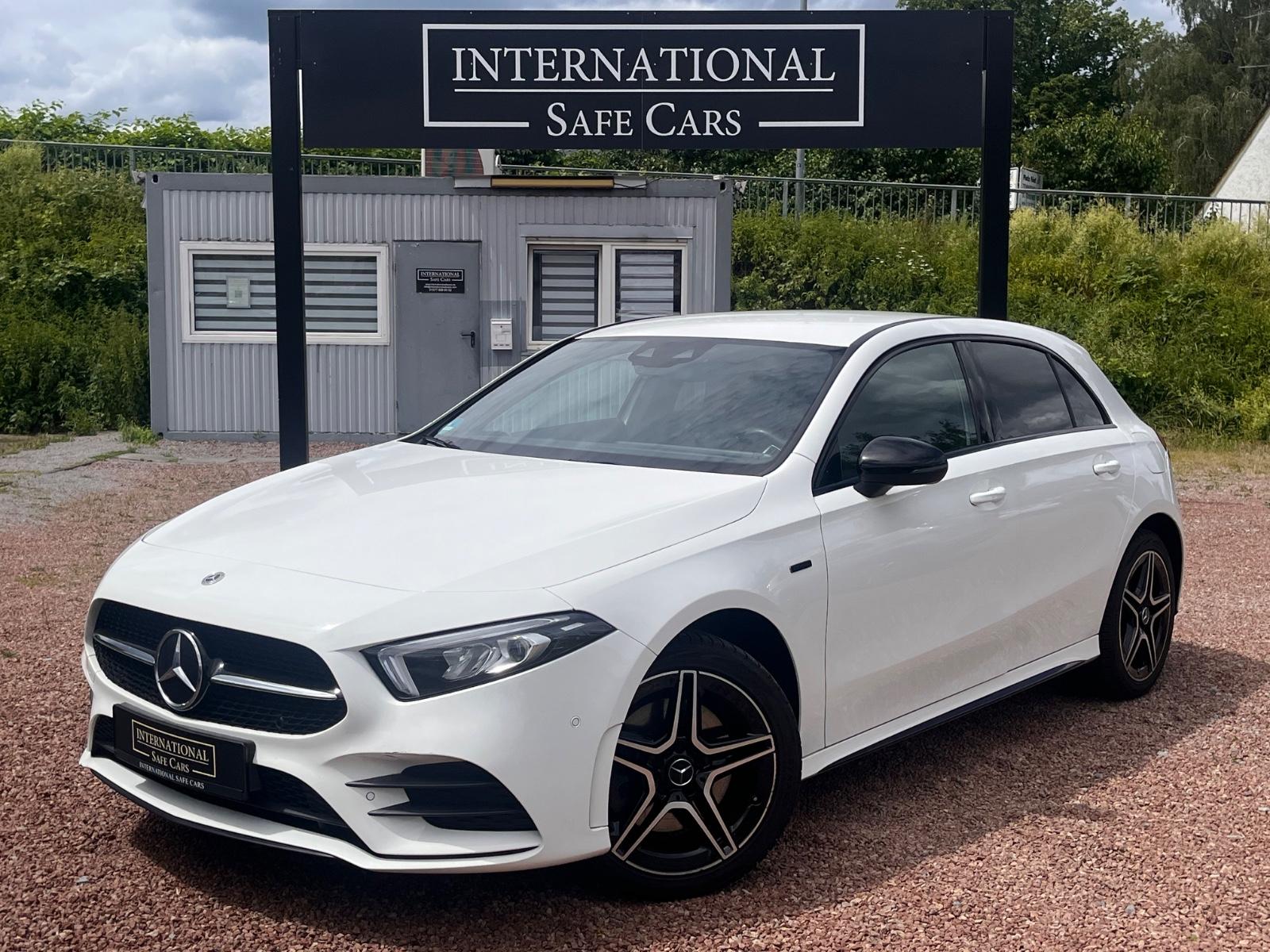 Mercedes-Benz A 250e Hybrid Benzin/Elektro AMG Line