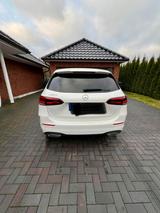 Mercedes-Benz B 200 DCT -7G-DCT,AMGLine,Pano, - Mercedes-Benz B 200 von privat