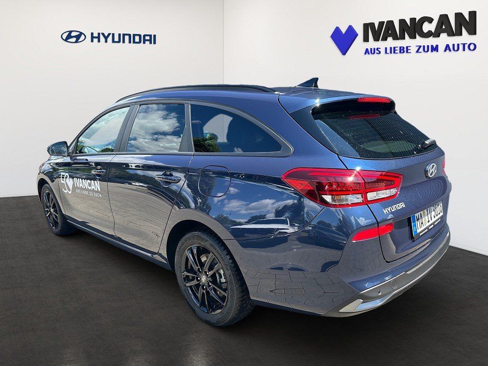Fahrzeugabbildung Hyundai i30 Kombi 1.0T 100PS DCT ADVANTAGE Plus-Paket