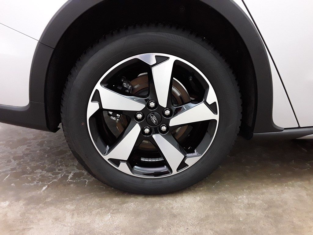 Fahrzeugabbildung Ford Focus Turnier Active X HUD Navi B&O LED ACC
