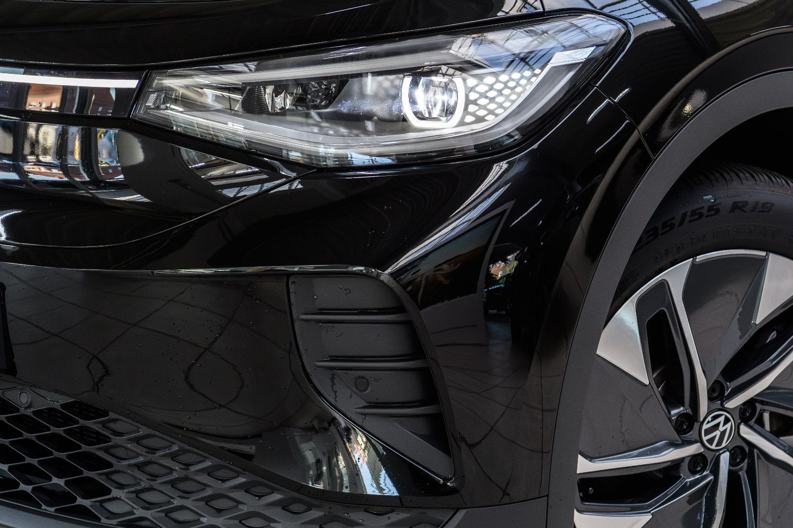 Fahrzeugabbildung Volkswagen ID.4 Pro IQ-LED+NAVI+ACC+WÄRMEPUMPE+SHZ