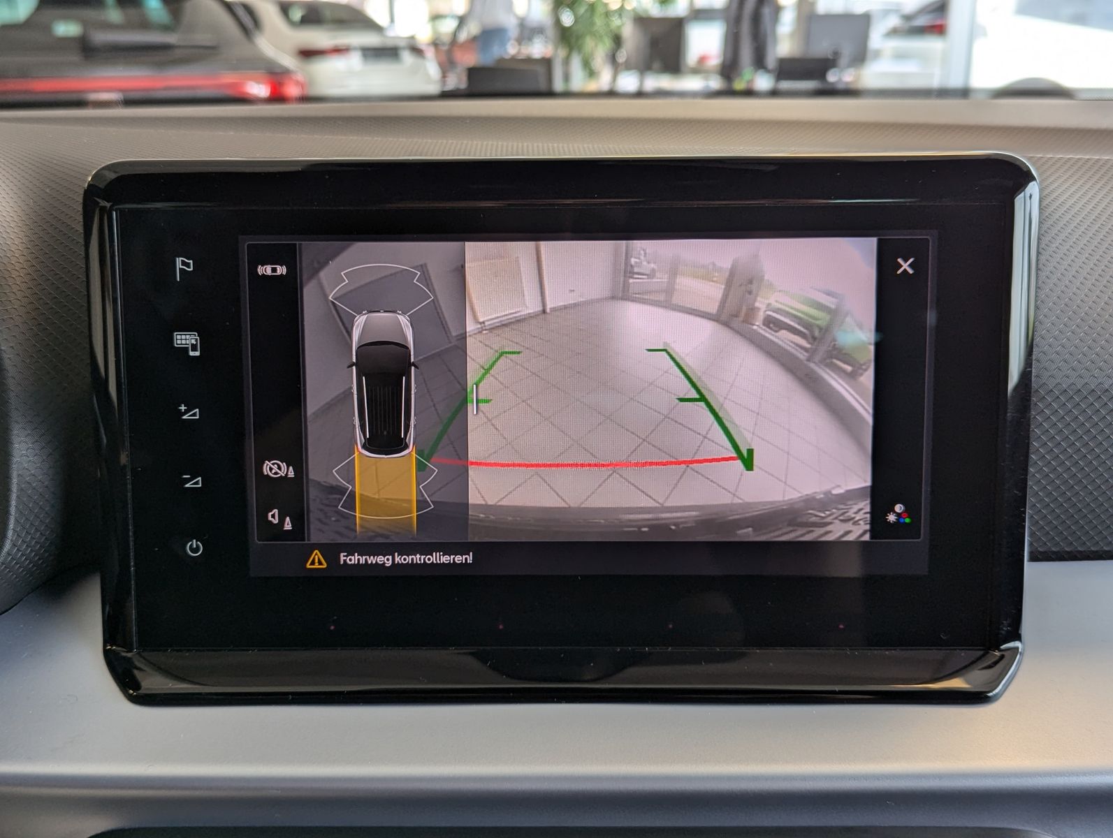 Fahrzeugabbildung SEAT Arona 1.0 TSI FR DSG LED Dinamica ACC AHK Kamera