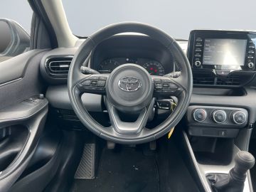 Toyota Yaris - 10