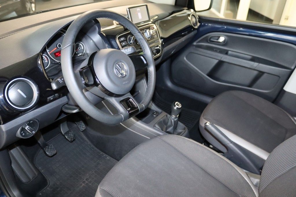 Fahrzeugabbildung Volkswagen up! high up! BMT eco-Navi-Klimaanlage-MP3-SHZ-