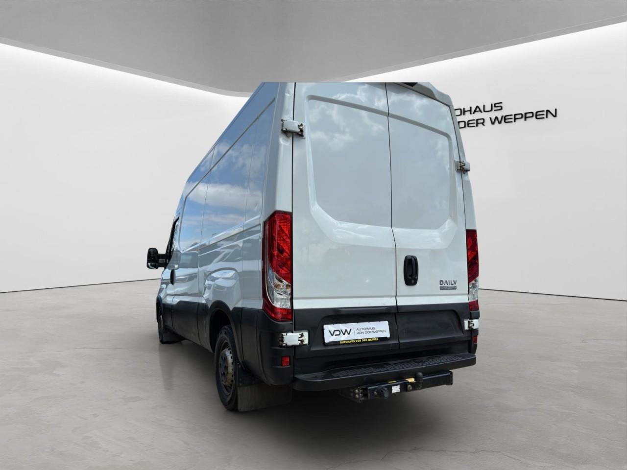 Iveco Daily Kasten 35 S16 Radstand 3520 mit AHK!!!!
