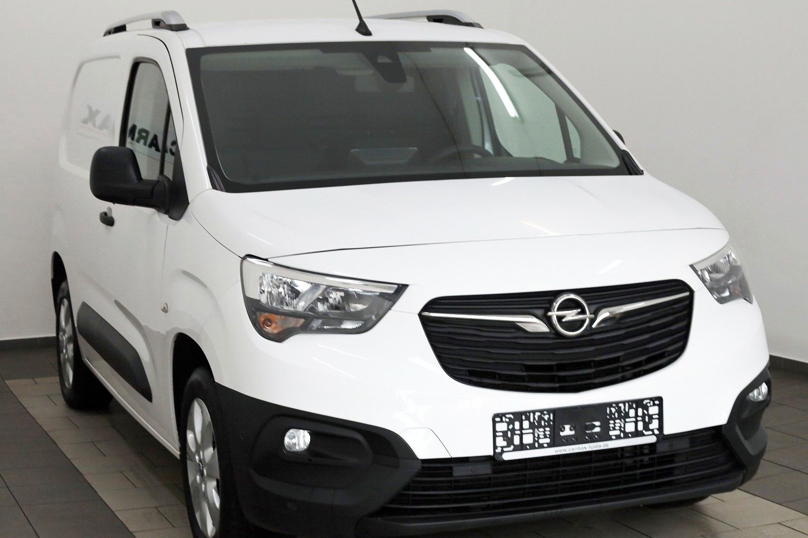 Fahrzeugabbildung Opel Combo Cargo Selection Navi,Kamera,Apple CarPlay