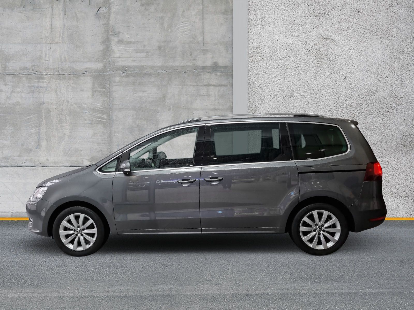 Fahrzeugabbildung Volkswagen Sharan 1.4 TSI DSG Highline XENON PANO eTÜREN