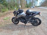 Honda Hornet 750 tiefer, abgepolstert, 1.Hd