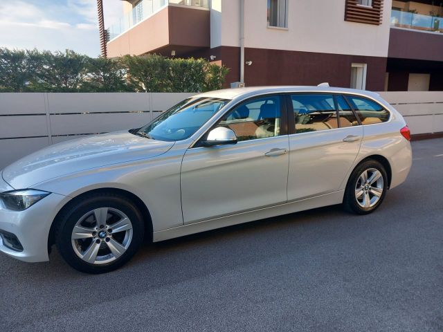 BMW Bmw 318d Touring Business cambio Automatico tua 