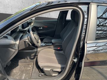 Peugeot 208e Active Pack 136 Navi+SHZ+PDC+LED+RFK