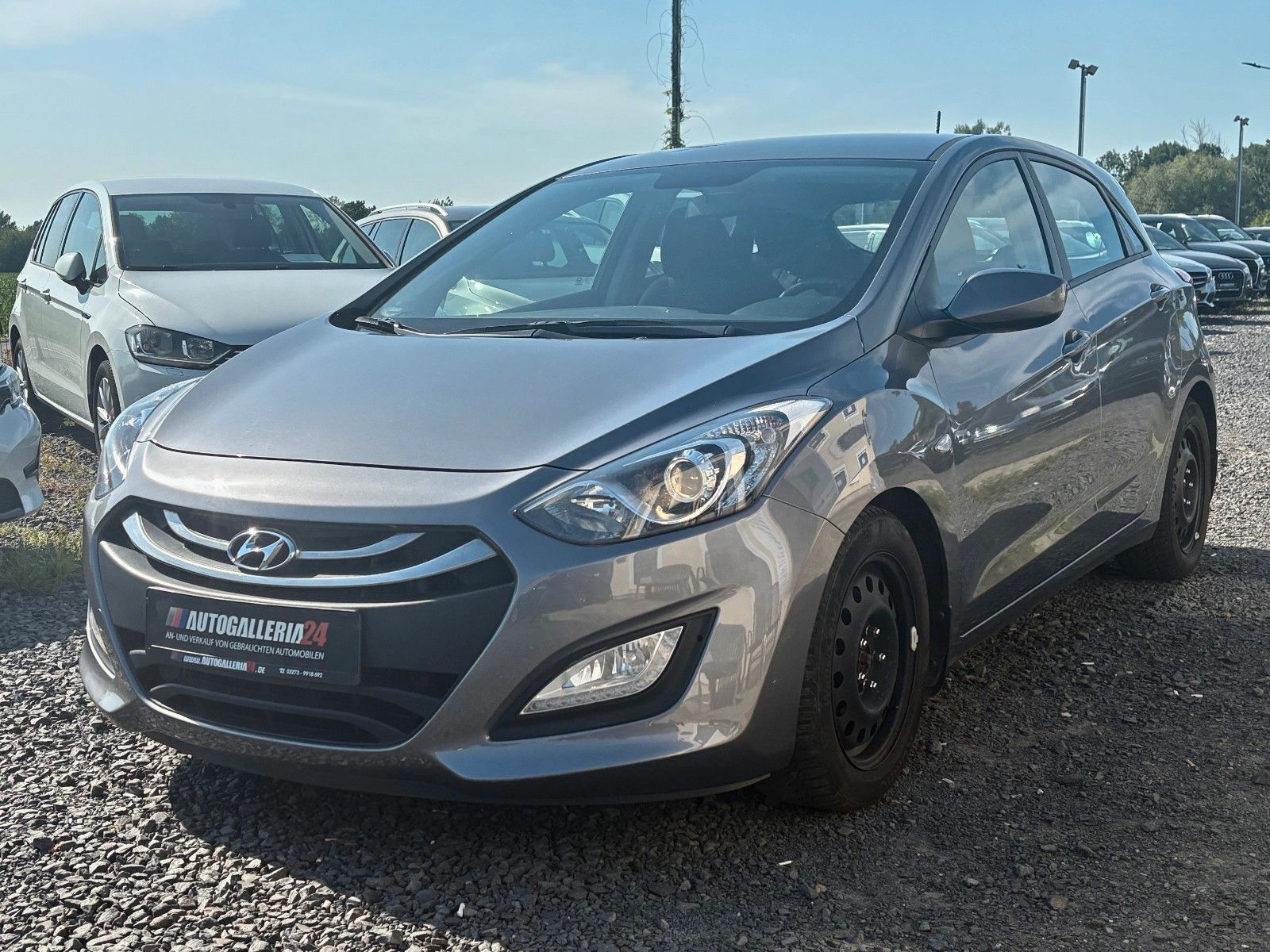 Fahrzeugabbildung Hyundai i30 1.6 CRDi 81kW Klima 2.HAND PDC Freisprech