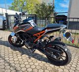 KTM Duke 125 - KTM 125