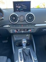 Audi Cabriolet - graue Audi Cabriolet