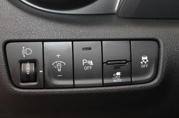 Fahrzeugabbildung Hyundai Kona ELEKTRO 100kW FACELIFT Select-Paket