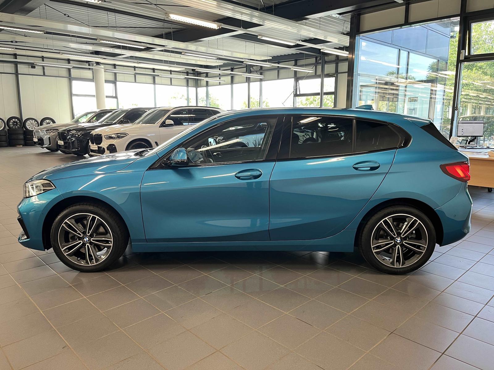BMW 118i HUD AHK RFK NAVI LED PDC V+H DAB Parkass.