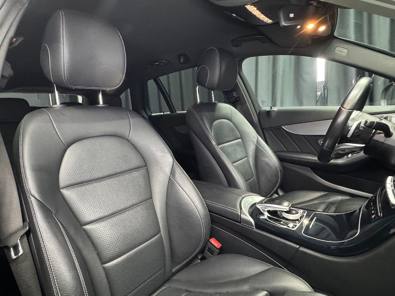 Fahrzeugabbildung Mercedes-Benz Mercedes Benz C 300e T-Modell |BURMESTER|AHK