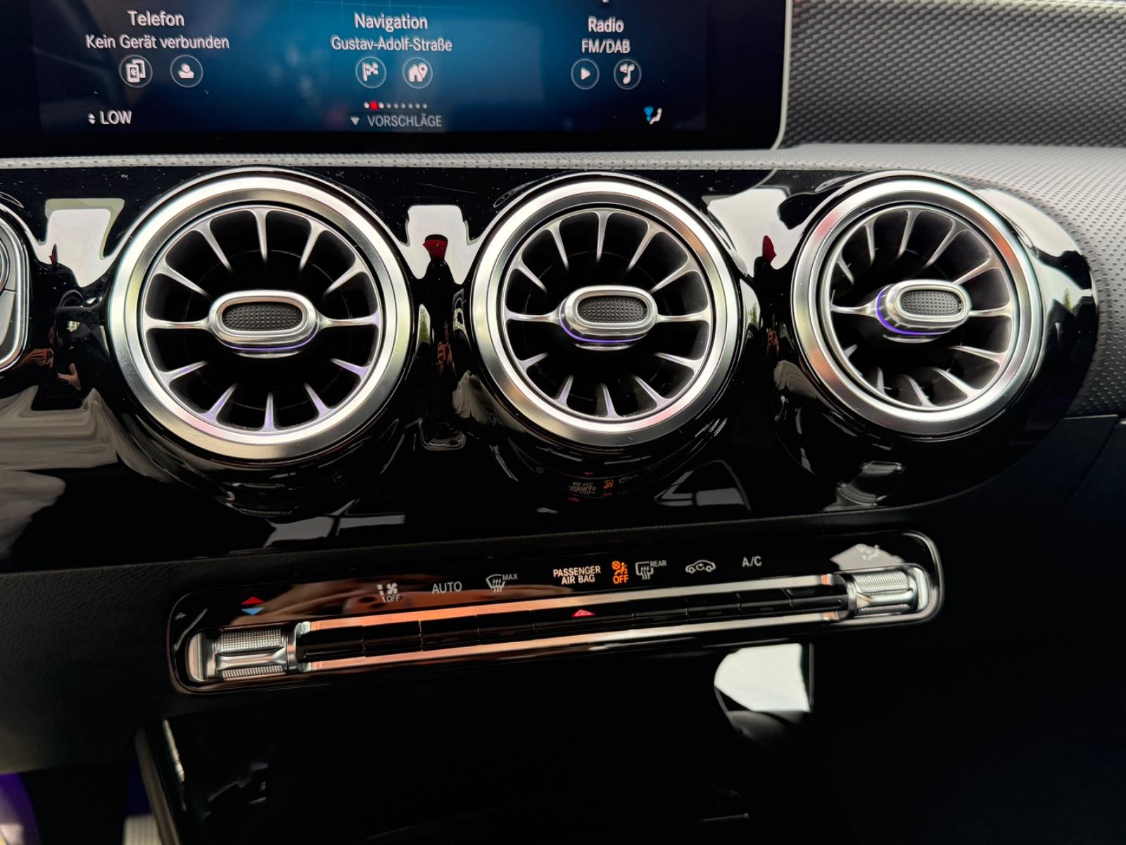 Mercedes-Benz A-Class Limousine*LED*AMBIENTE*TEMPOM*KLIMA*NIGHT*, миниатюра 27