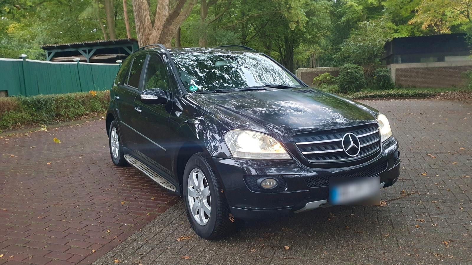 Mercedes-Benz ML 320