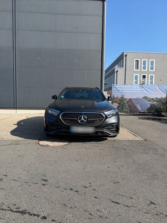 Image of Mercedes-Benz E 220