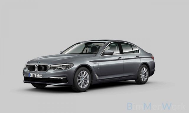 BMW 530e iP Kamera Glasdach HUD Leder Alarm Lenkradh