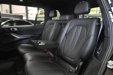 BMW X7 - 12