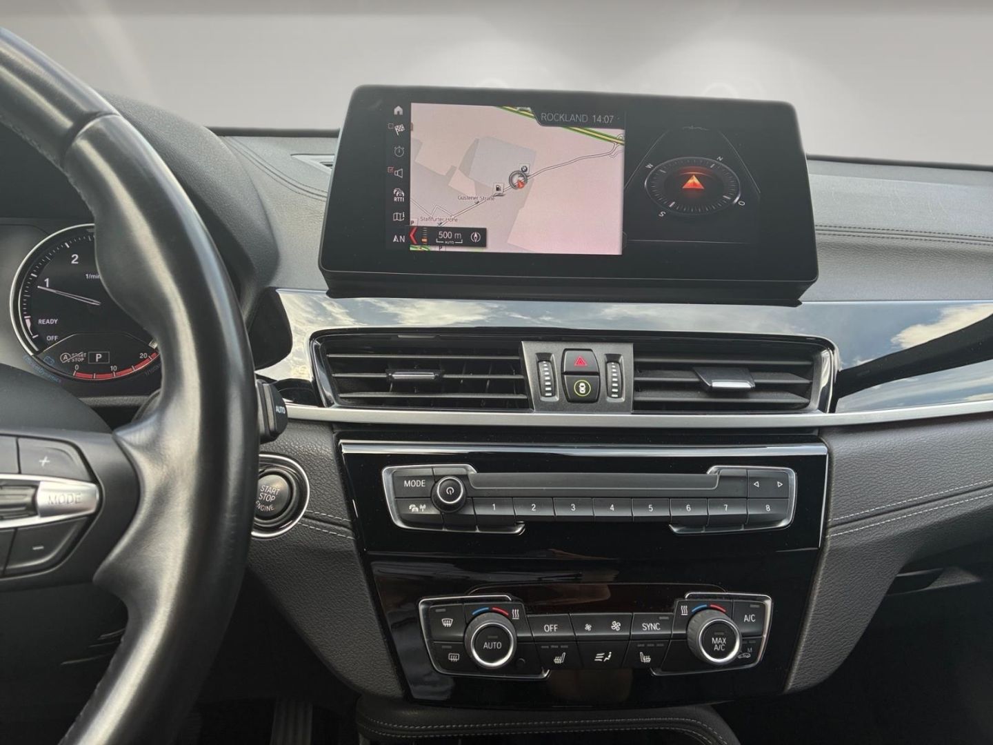 BMW X1 sDrive18d AUTOMATIK M SPORT HUD LED SHZ AHK N foto 9