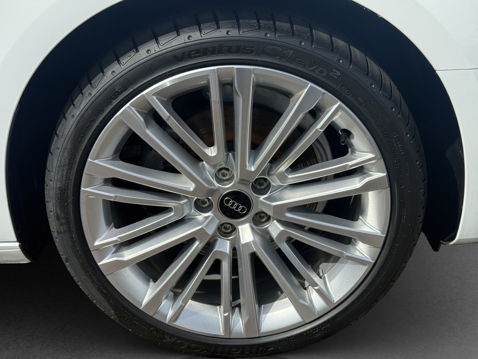 Audi A4 - Bild 11