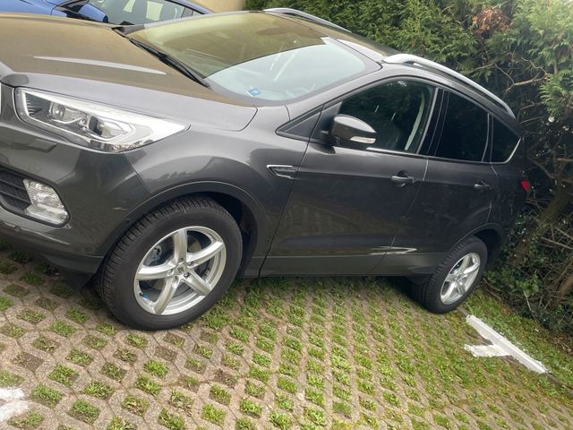 Ford Kuga 1.5 Titanium