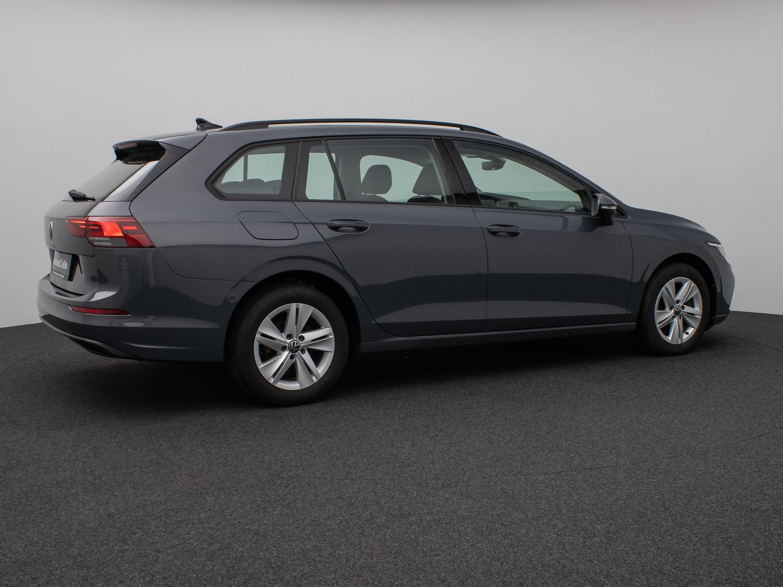 Fahrzeugabbildung Volkswagen Golf VIII Life 2.0 TDI SCR DSG HUD Kamera Lnkrhz