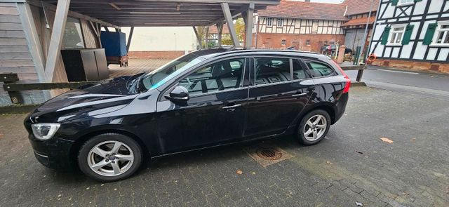 Volvo V60 D4