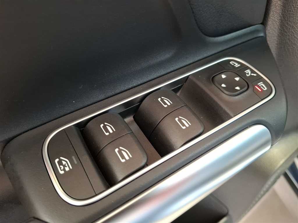 Mercedes-Benz EQA 300 4MATIC 67 kWh Advanced Plus-Paket MBUX foto 17