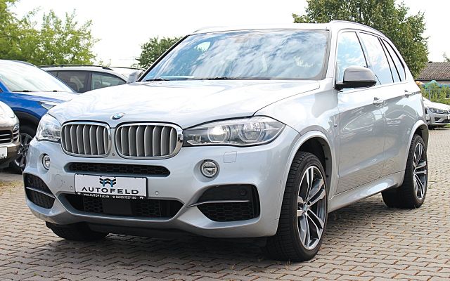 BMW X5 M50d /SHEFT/LED/AHK/PANO/NAVI/HEAD UP/B&O