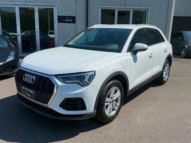 Audi Q3 45 HYBRID PLUG-IN 1.4 tfsi e Business s-