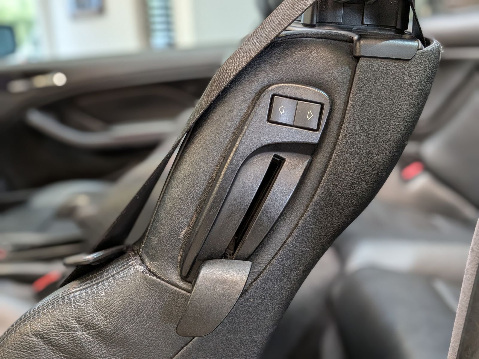 Fahrzeugabbildung BMW 320 Ci M-SPORT XENON*MEMORY*HARMAN*KLIMA*TÜV