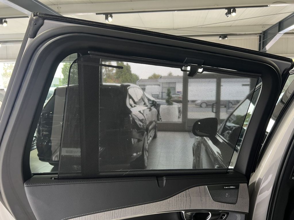 Volvo XC90 T8 Ultra Dark Recharge AWD Massage B&W 22''
