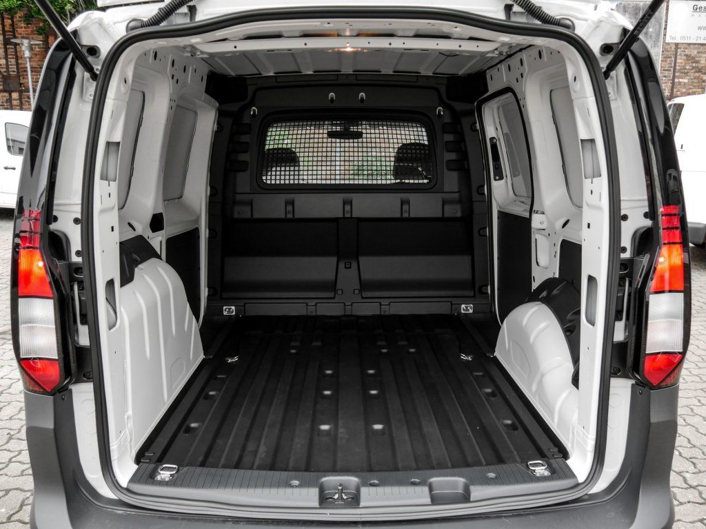Fahrzeugabbildung Volkswagen Caddy Cargo 1.5 TSI PDC hinten