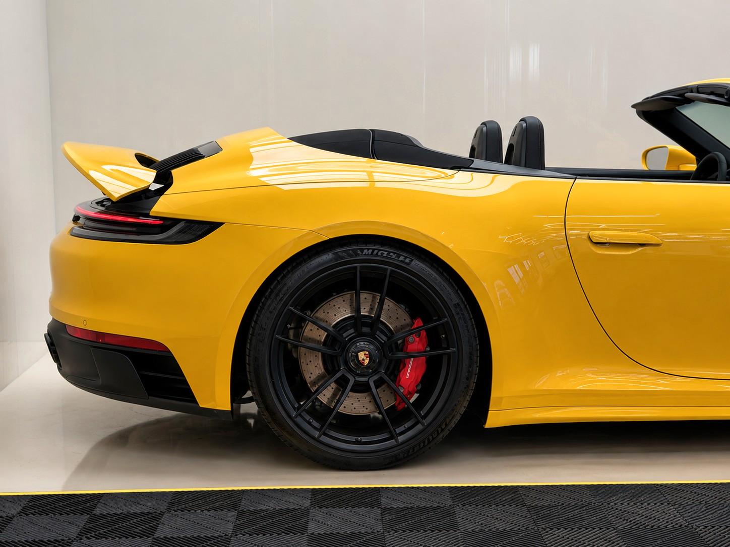 Porsche 992 GTS 4 CABRIO LIFT/BURMESTER/360/CHRONO/SPORT