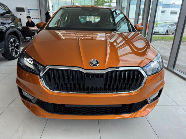 Fabia Essence 1.0 SHZG*Klima*PDC*LED*4-TürenNEU!