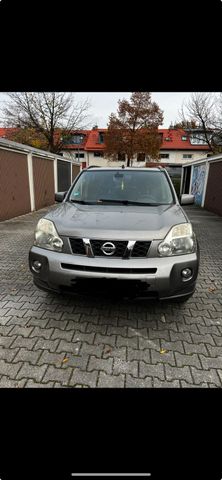 Nissan X-Trail 4X4 Automatik/ Pano/Klima