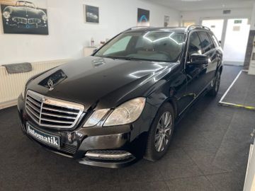 Mercedes E 220 - 1
