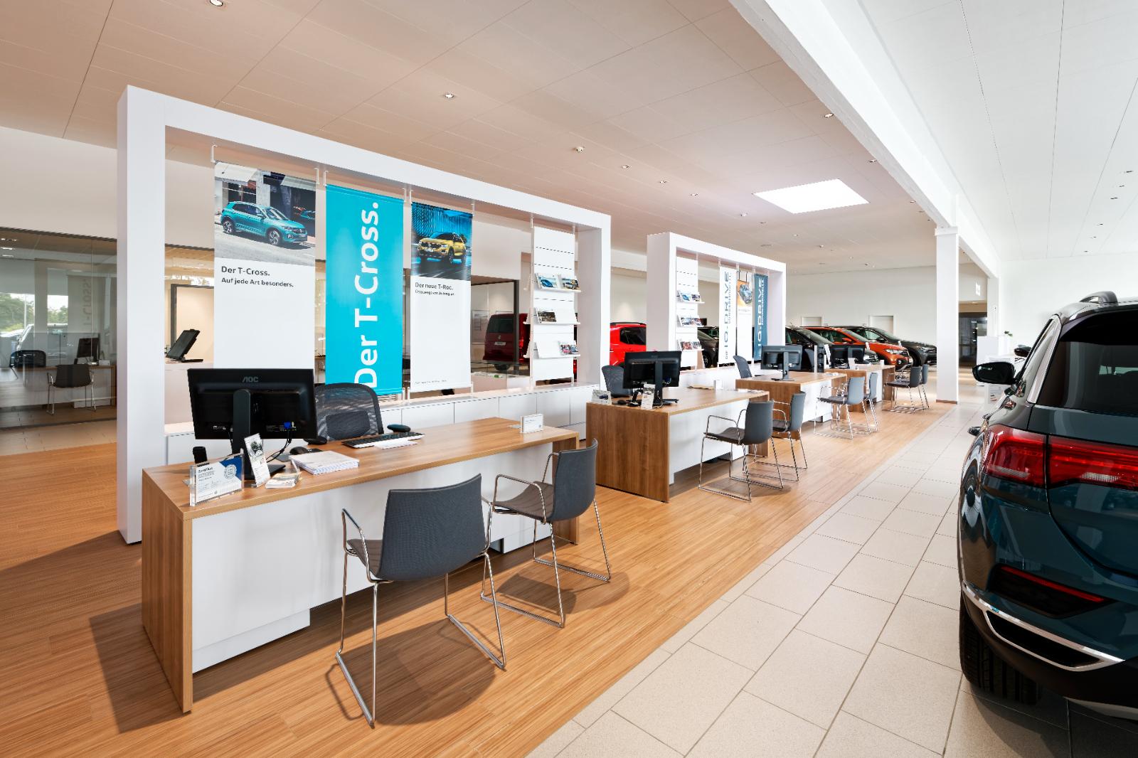 showroom-image-top