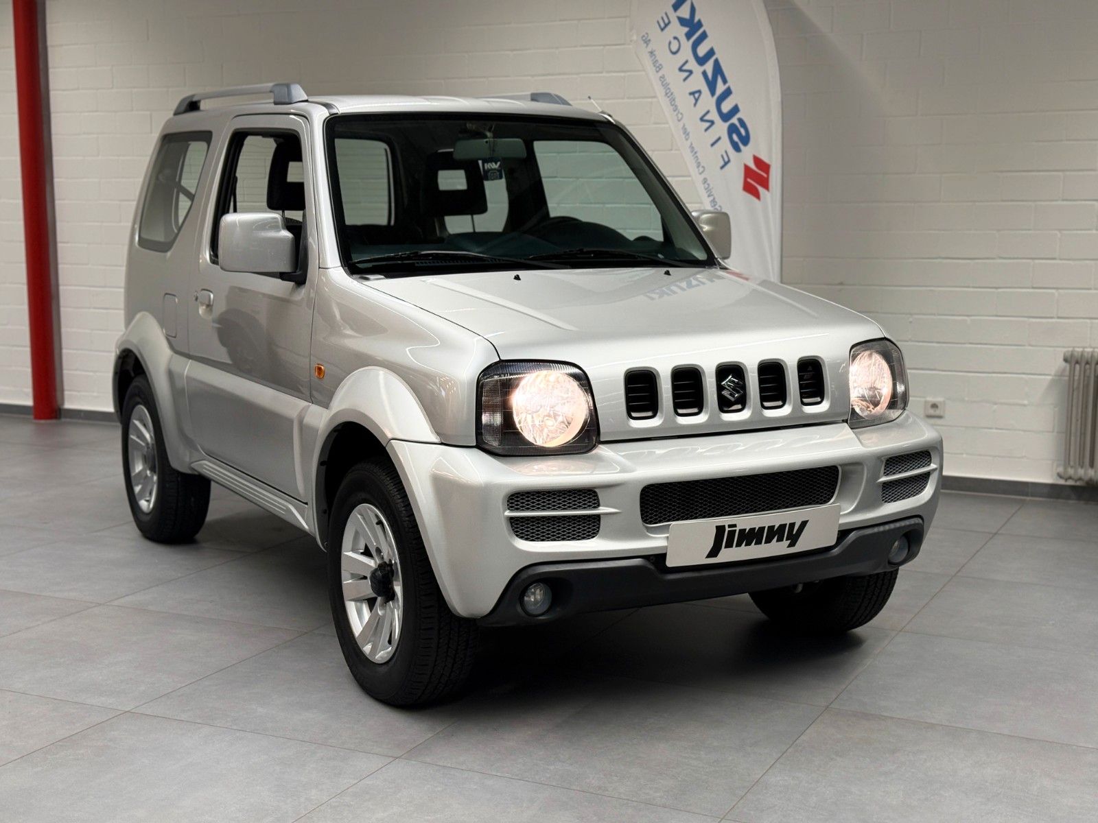 Fahrzeugabbildung Suzuki Jimny 1.3 4WD Style  / Sitzheizung