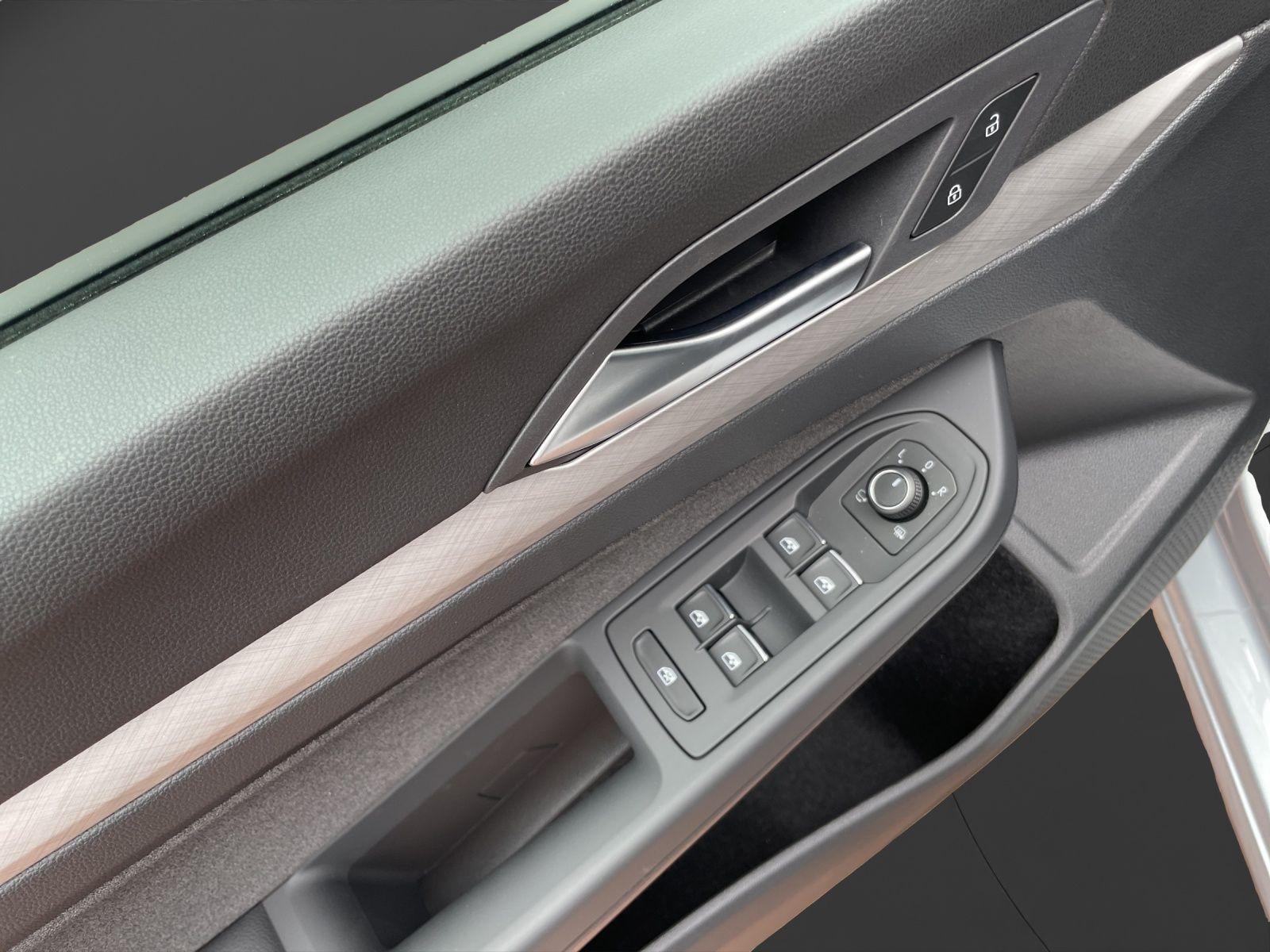 Volkswagen Golf Life 1,5 eTSI (150 PS) DSG ACC Kamera, миниатюра 10
