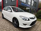 Hyundai i30 cw Classic(Tüv 10.26/8 fachbereife.) - Hyundai i30 aus 2012 mit Diesel-Antrieb: Kombi
