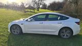Tesla Model 3 Allradantrieb mit Dualmotor - AHK